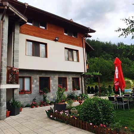 Simitli Alpine Garden Hotel מראה חיצוני תמונה