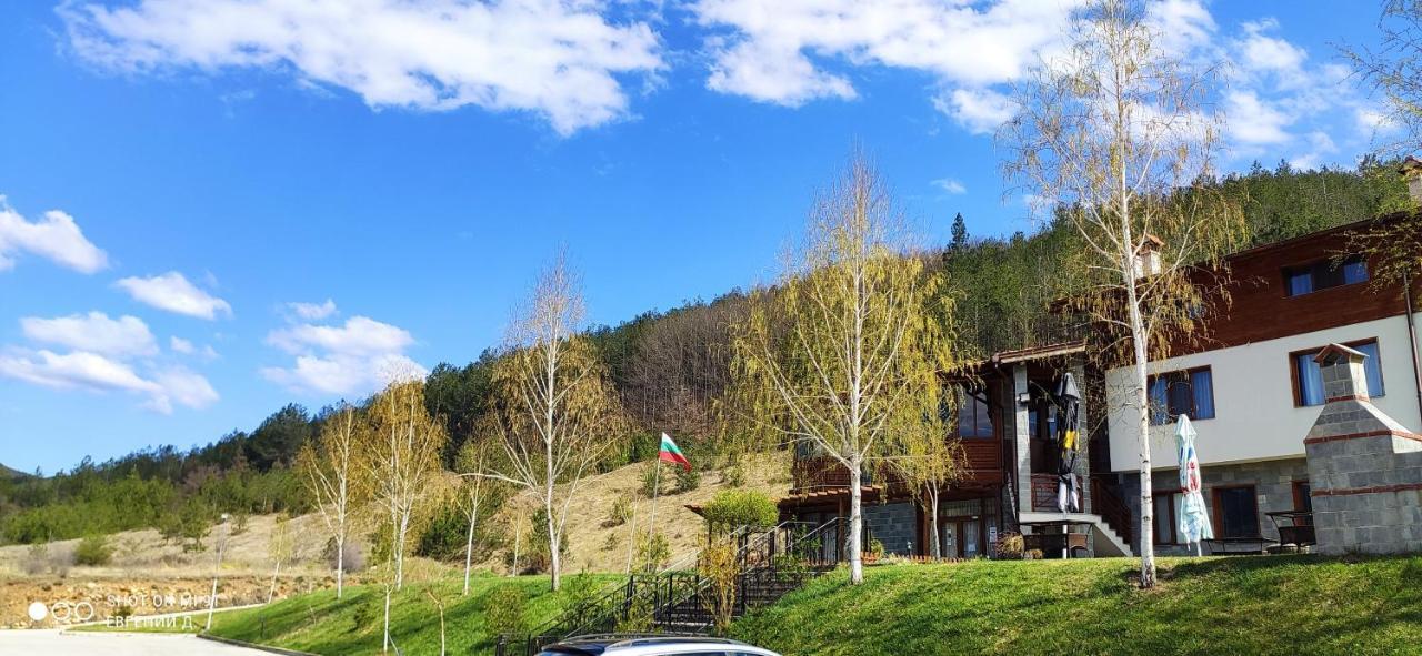 Simitli Alpine Garden Hotel מראה חיצוני תמונה
