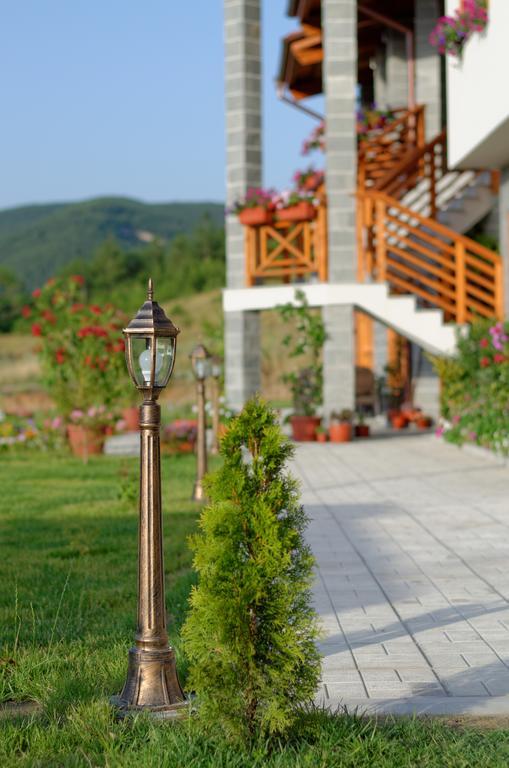 Simitli Alpine Garden Hotel מראה חיצוני תמונה