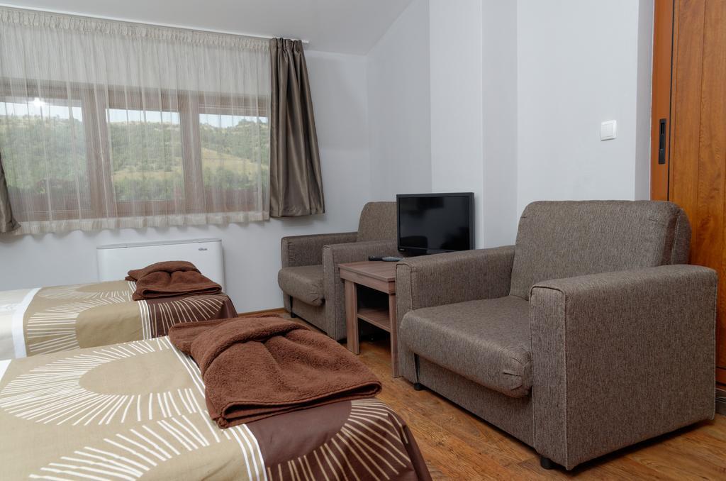 Simitli Alpine Garden Hotel חדר תמונה