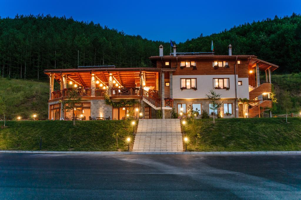 Simitli Alpine Garden Hotel מראה חיצוני תמונה