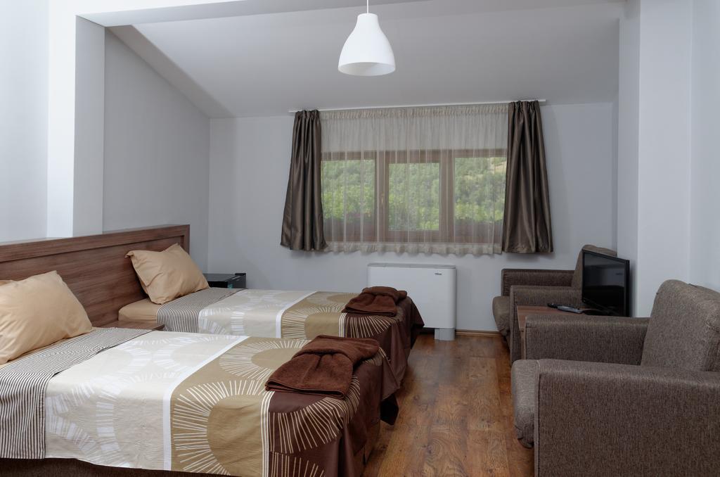 Simitli Alpine Garden Hotel חדר תמונה